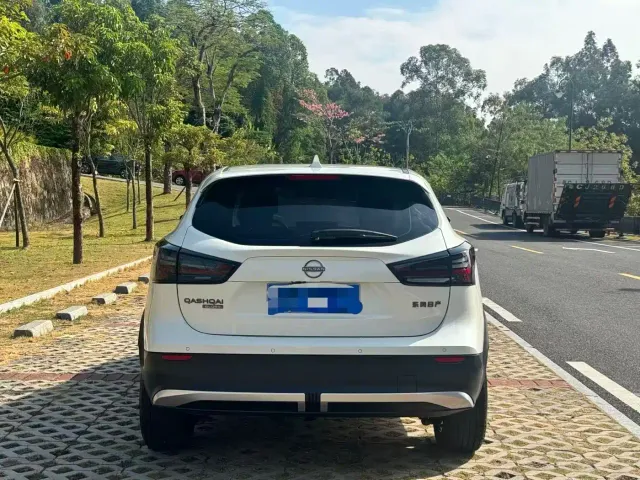 Nissan Qashqai — Фото автомобиля 8