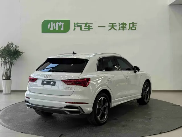 Audi Q3 — Фото автомобиля 5