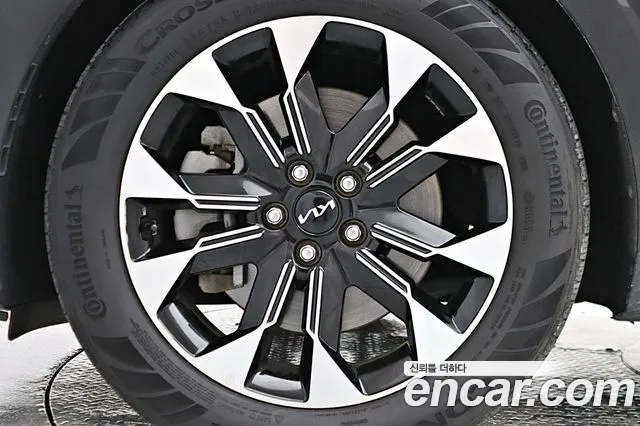 Kia Carnival Generation 4 — Фото автомобиля 5