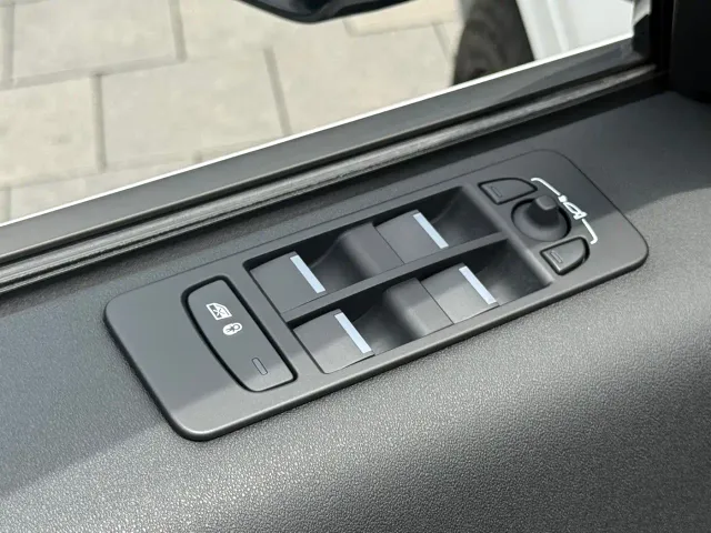 Land Rover Discovery Sport — Фото автомобиля 13
