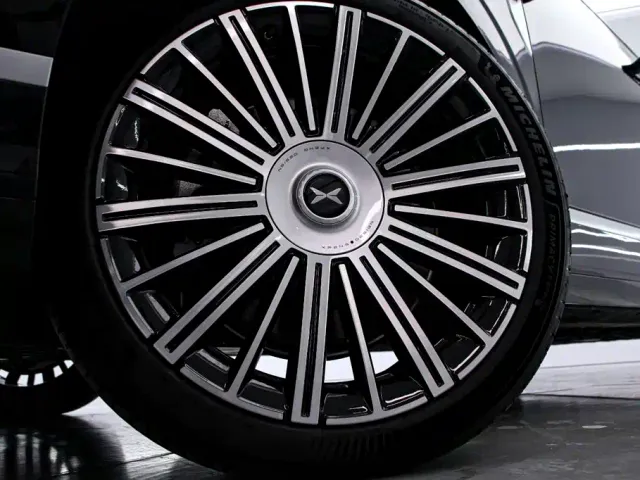 Xpeng GX — Фото автомобиля 20