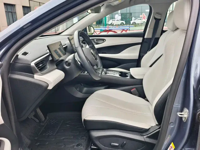 BYD Seal 05 DM-i — Фото автомобиля 3