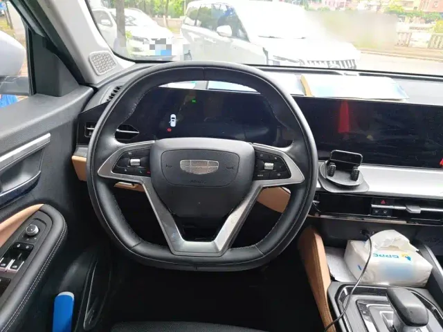 Geely Haoyue PRO — Фото автомобиля 2