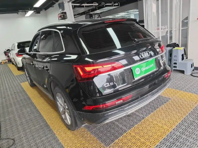 Audi Q5L — Фото автомобиля 4