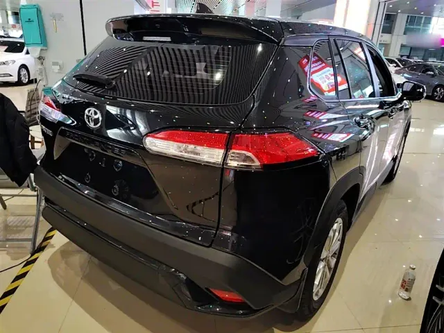 Toyota Frontlander — Фото автомобиля 6