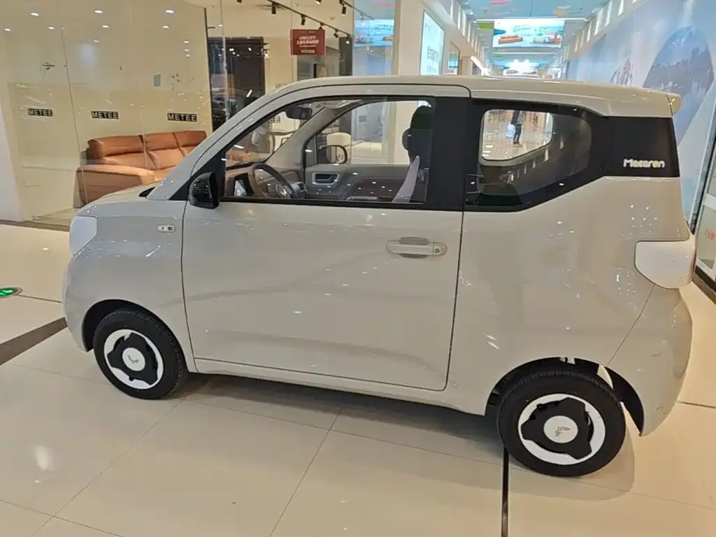 Wuling Motors Hongguang MINIEV 2024 3rd Generation 215km Youth Edition — Фото автомобиля 4