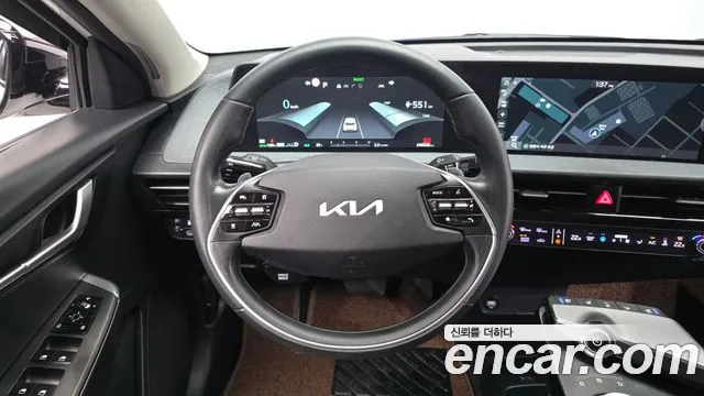 Kia EV6 — Фото автомобиля 13