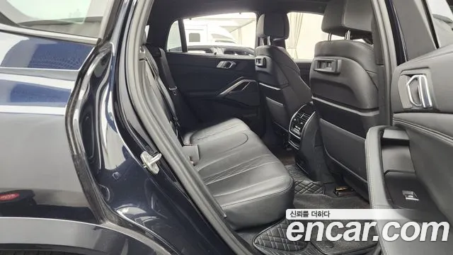 BMW X6 xDrive40i M Sport — Фото автомобиля 11