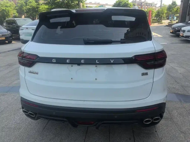Geely Binyue — Фото автомобиля 3