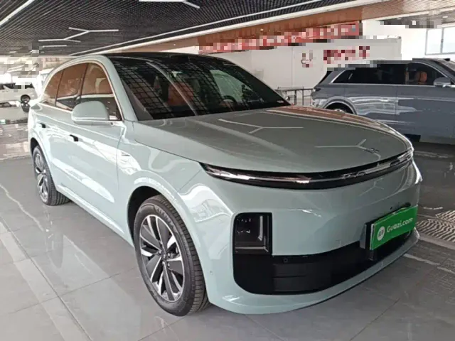 Li Auto L6 — Фото автомобиля 21