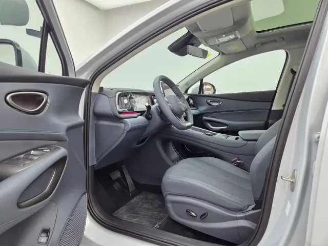 BYD Seal 05 DM-i — Фото автомобиля 9