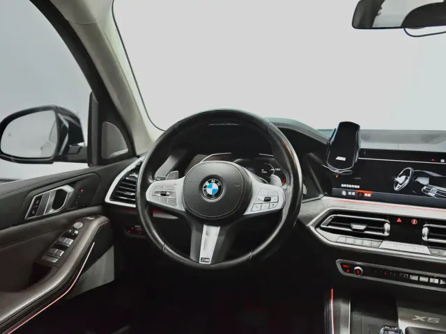 BMW X5 — Фото автомобиля 11