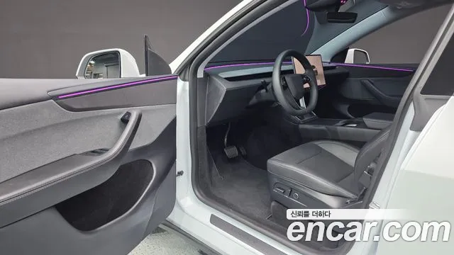 Tesla Model Y — Фото автомобиля 10