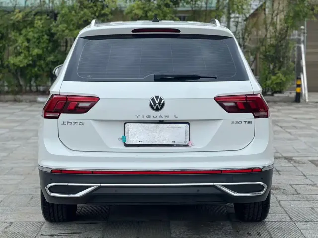 Volkswagen Tiguan L — Фото автомобиля 9