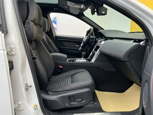 Land Rover Discovery Sport — Фото автомобиля 17
