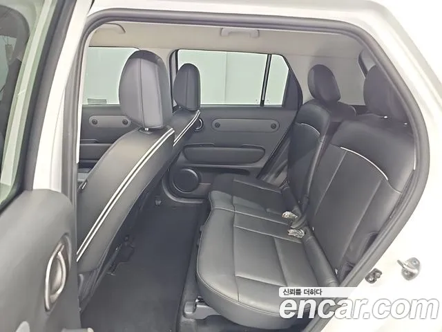 Hyundai Casper Electric — Фото автомобиля 10