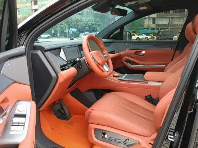 BYD Tang L — Фото автомобиля 8