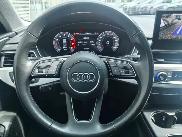 Audi A4L — Фото автомобиля 9