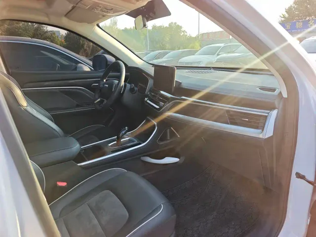 Haval H6 — Фото автомобиля 10