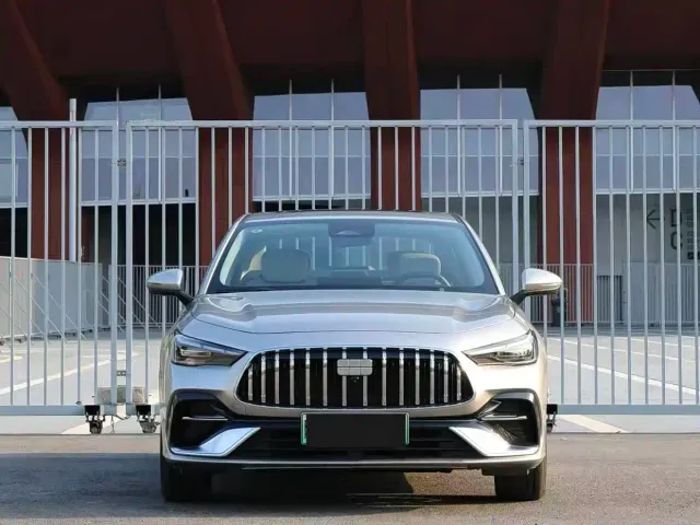 Geely Galaxy Stellar 6 — Фото автомобиля 2