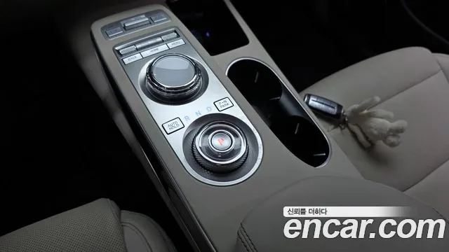 Genesis GV70 2.5T Бензин 2WD — Фото автомобиля 9
