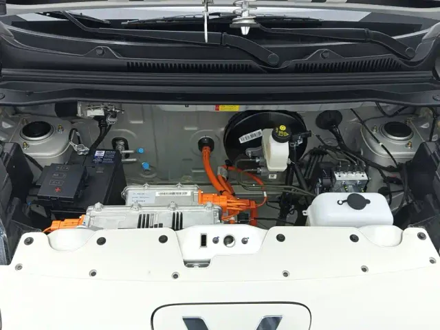 Wuling Hongguang Mini EV — Фото автомобиля 10