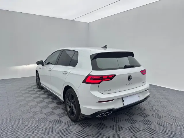 Volkswagen Golf — Фото автомобиля 4