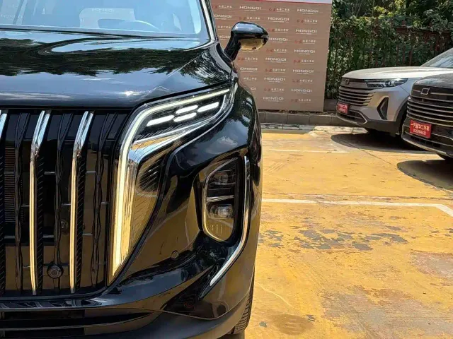 Hongqi HS7 PHEV — Фото автомобиля 3