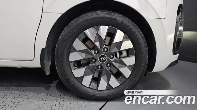 Hyundai Staria — Фото автомобиля 6