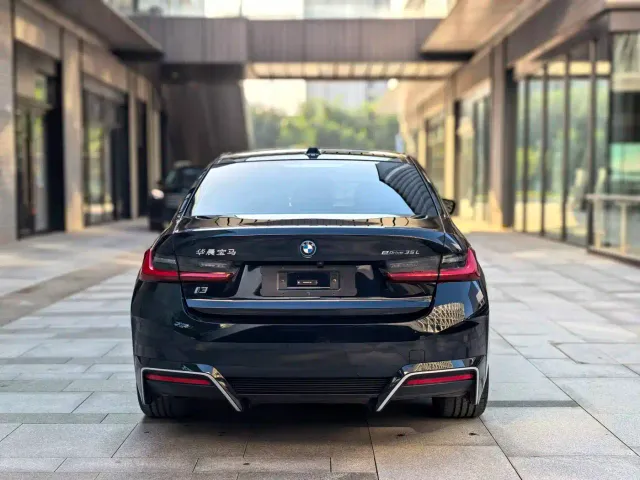 BMW i3 — Фото автомобиля 5
