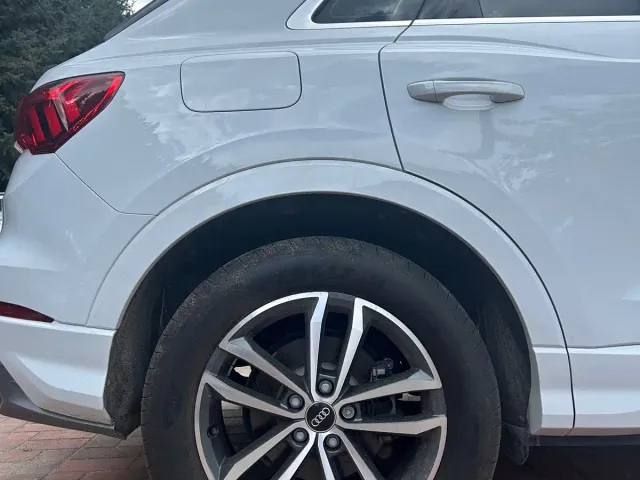 Audi Q3 — Фото автомобиля 11