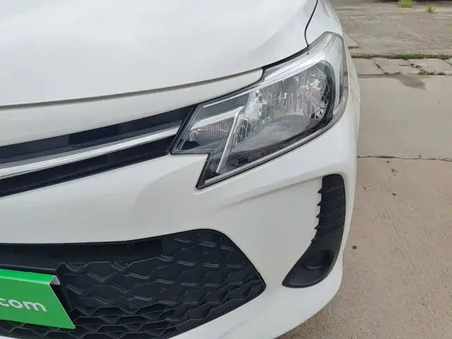 Toyota Vios FS — Фото автомобиля 2