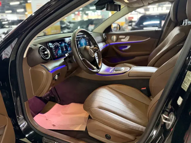 Mercedes-Benz E-Class — Фото автомобиля 6