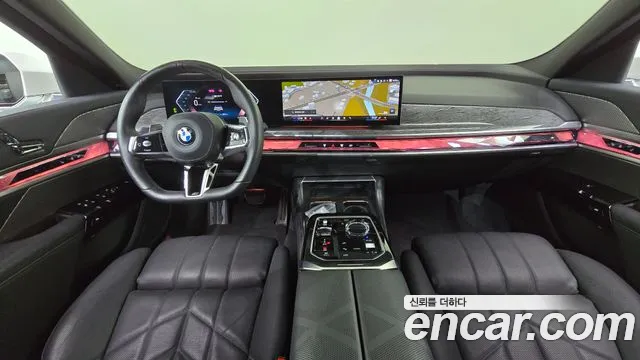 BMW 7-Series 7 серия (G70) 740i xDrive M Sport — Фото автомобиля 7