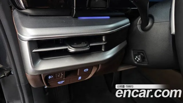 Hyundai Grandeur GN7 — Фото автомобиля 14