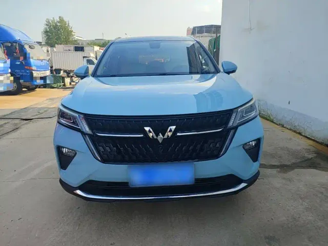 Wuling Asta — Фото автомобиля 2