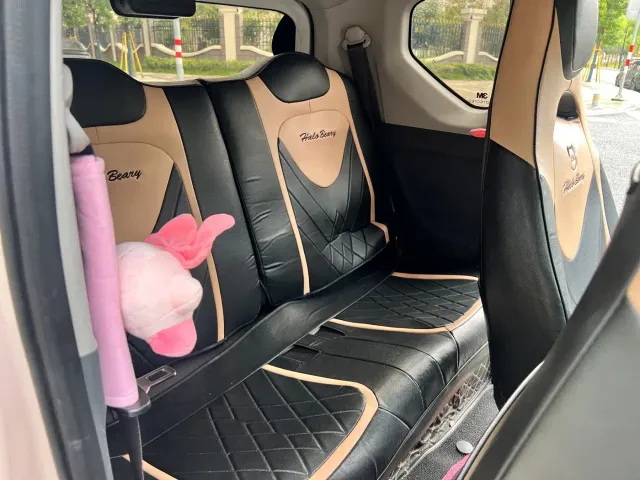 Wuling Hongguang Mini EV — Фото автомобиля 11