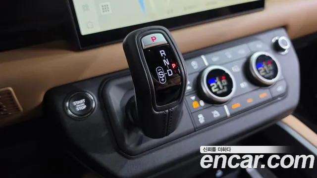 Land Rover Defender L663 — Фото автомобиля 12