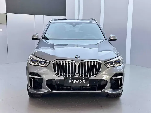 BMW X5 — Фото автомобиля 2
