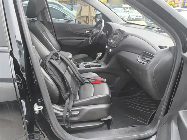 Chevrolet Equinox — Фото автомобиля 24