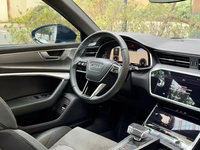 Audi A6L — Фото автомобиля 7