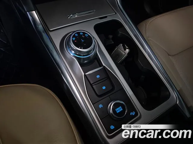 Ford Explorer 6th Gen — Фото автомобиля 16