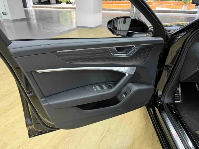 Audi A6L — Фото автомобиля 7