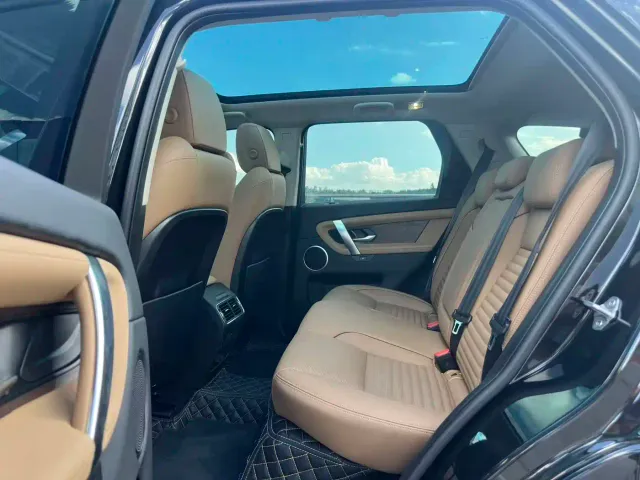 Land Rover Discovery Sport — Фото автомобиля 10