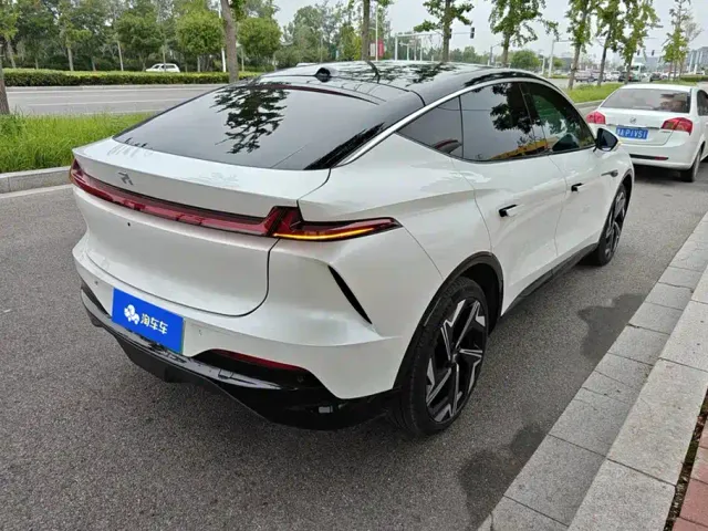 Roewe Feifan R7 — Фото автомобиля 3