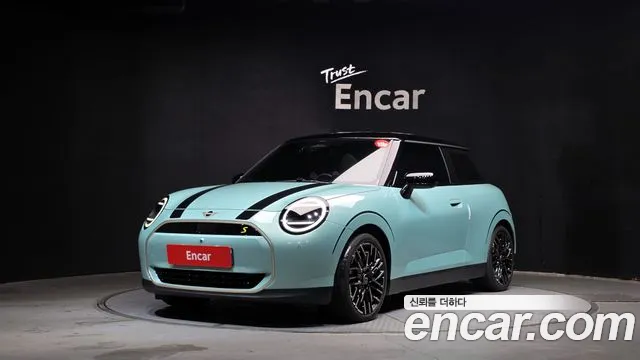 Фотография автомобиля — MINI Cooper