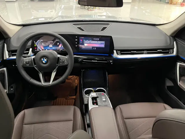 BMW X1 — Фото автомобиля 12
