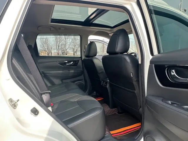 Nissan X-Trail — Фото автомобиля 15