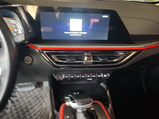 Changan Oushang X5 — Фото автомобиля 12