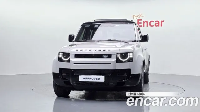 Land Rover Defender — Фото автомобиля 3